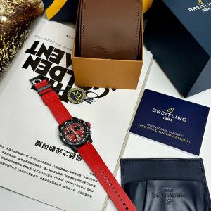 Breitling Carbon Fibre Chronograph: Premium Super Clone Watch 1100105482 - side view