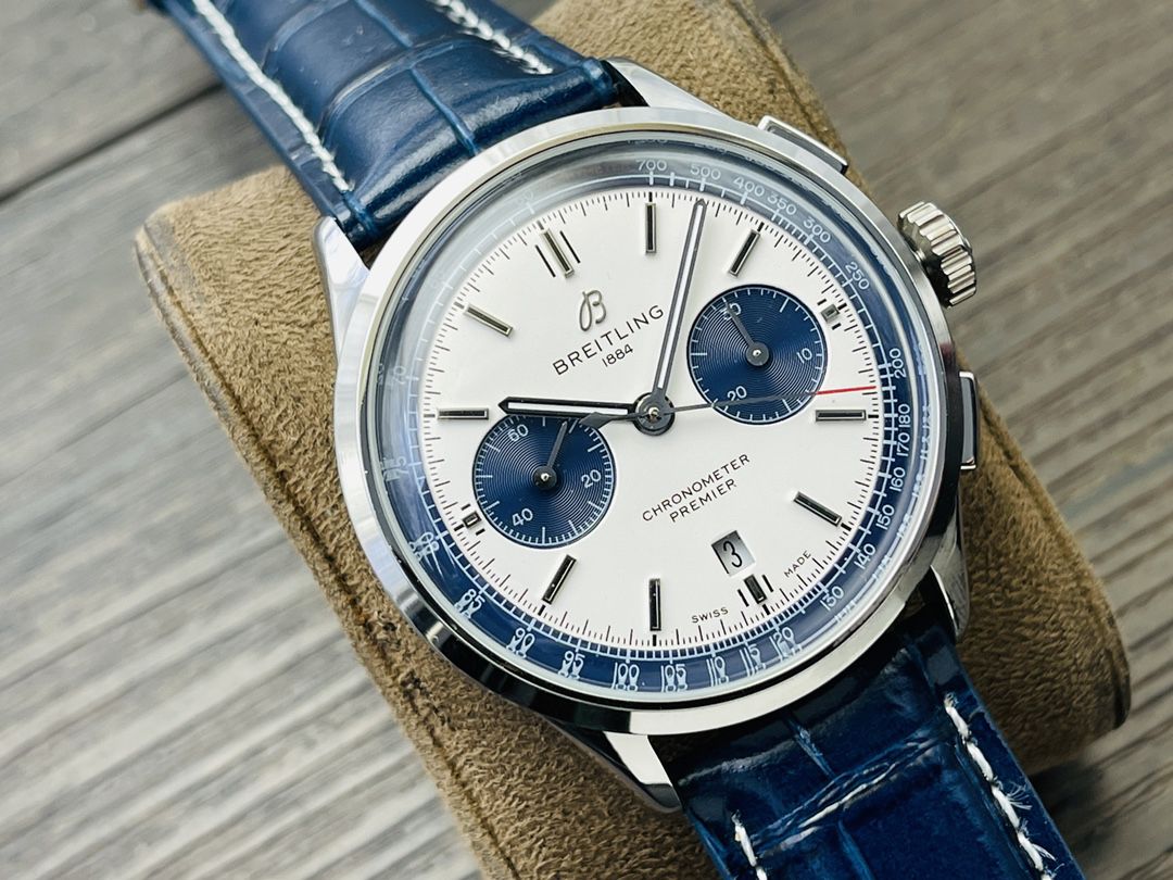 1-618.jpg Breitling Navitimer Super Clone Watch | Premium Luxury Replica 1124082177 - side view