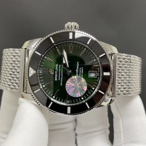 Breitling Superocean Heritage II 42mm Top Quality Replica Watch 1052267896 - side view | Breitling
