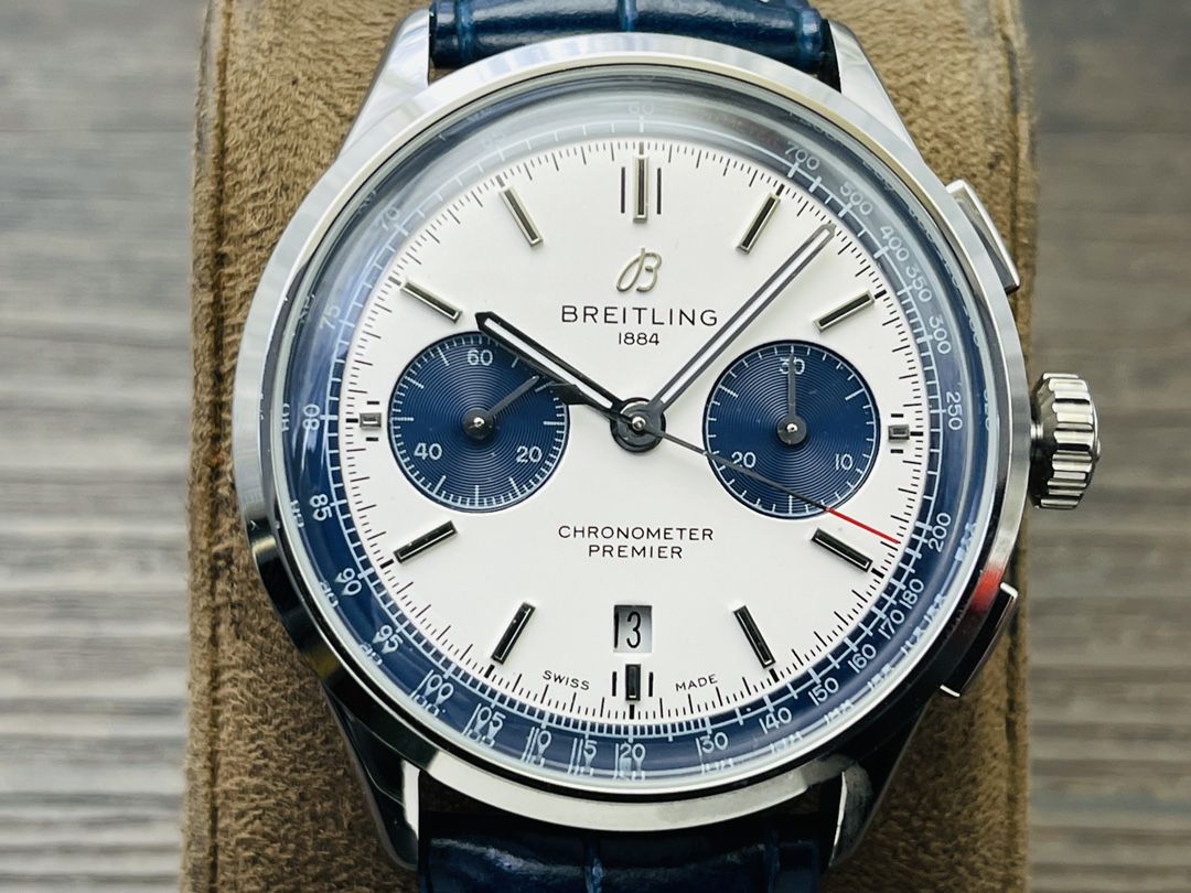 3-618.jpg Breitling Navitimer Super Clone Watch | Premium Luxury Replica 1124082177 - back view
