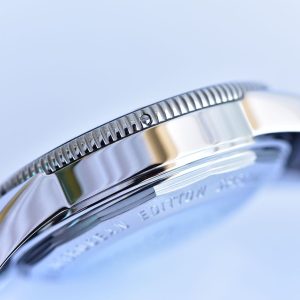 Breitling Superocean Heritage II 42mm AAA Replica Watch with Cash on Delivery 1143133476 - close-up | Breitling