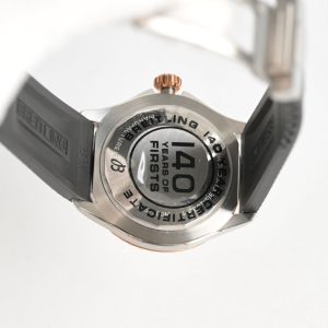 Breitling Superocean Heritage 42mm Men's Luxury 1:1 Super Clone Watch 1119121398 - macro shot