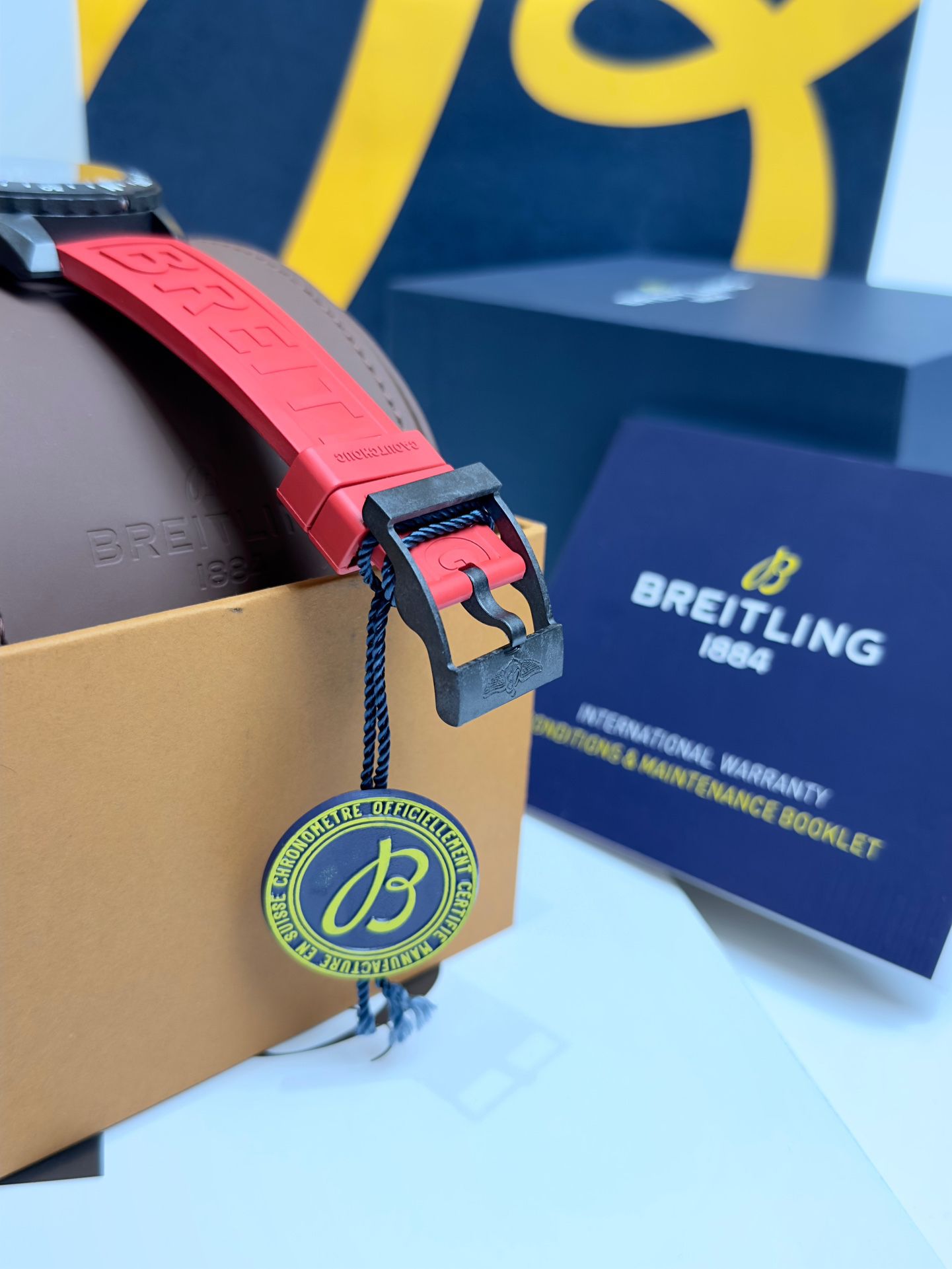 7-472.jpg Breitling Full Carbon Fibre Chronograph Super Clone Watch for Sale 1121570181 - macro shot